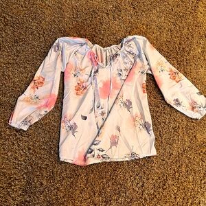 Light weight blouse - Casual/Dressy Comfort